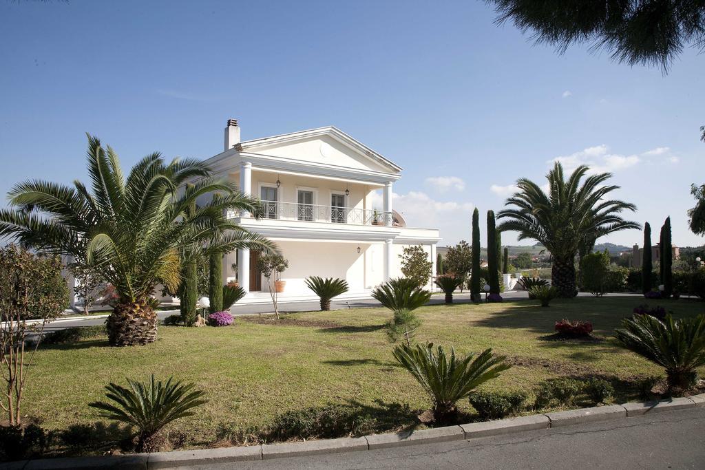 Villa Elena Peraía Exterior foto